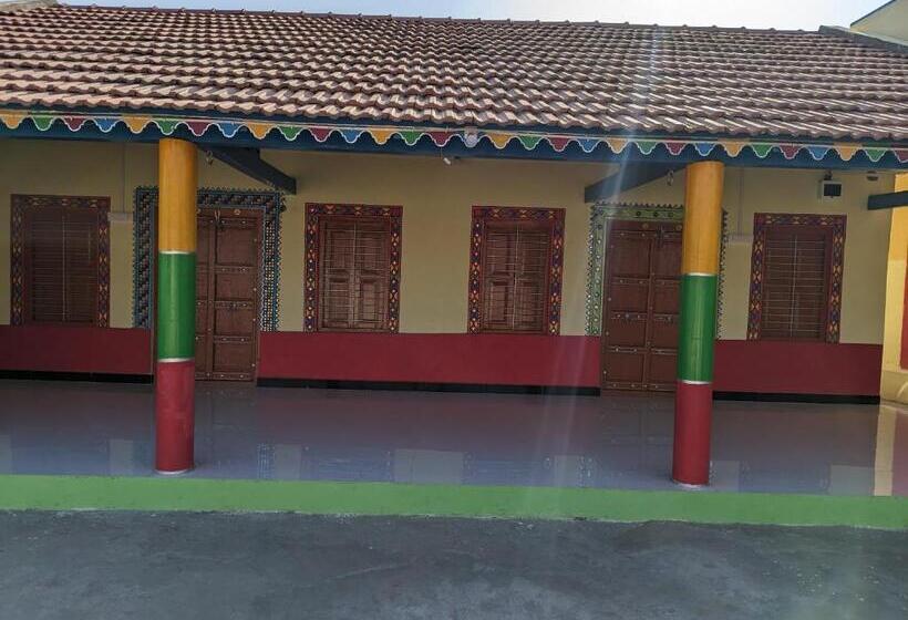 호텔 White Land Villagestay