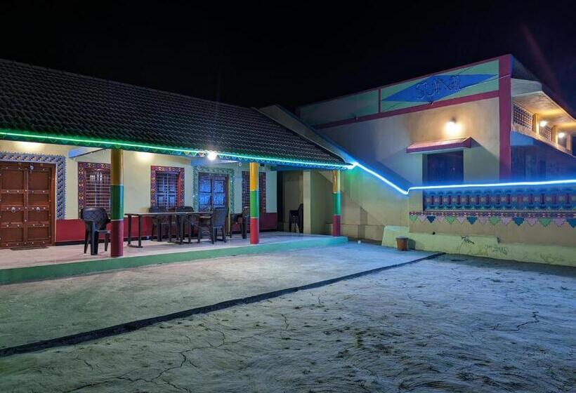 호텔 White Land Villagestay