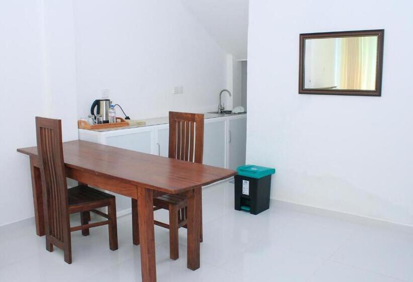 Отель Vthree Family House