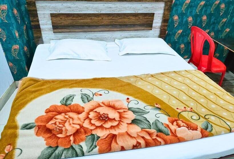 Отель White Stone, Gonda