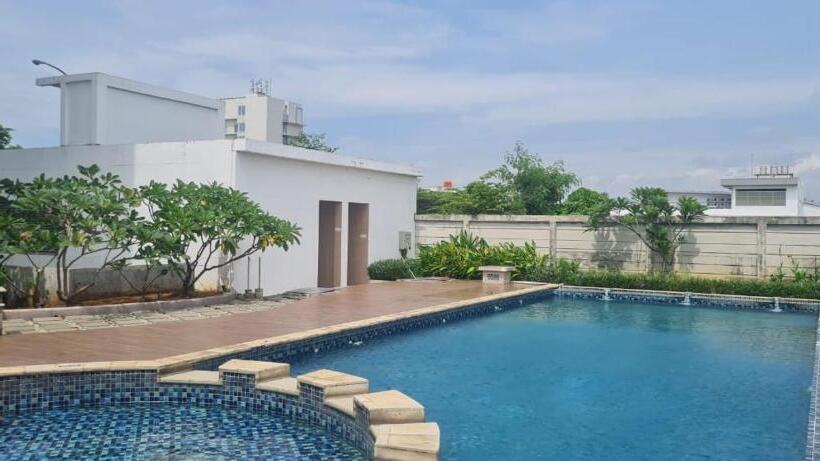 فندق Izi Cozi Jababeka Enviro Powered By Archipelago