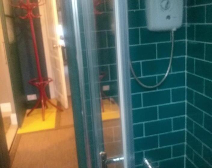 Jesmond B&b Kingsize Ensuite Room 2