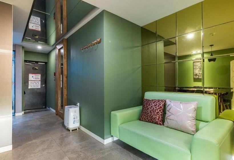 Мотель Kkaebi Stay