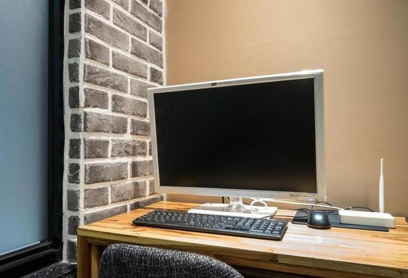 Мотель Kkaebi Stay