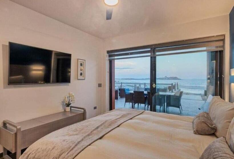 Ocean Front Resort J 107