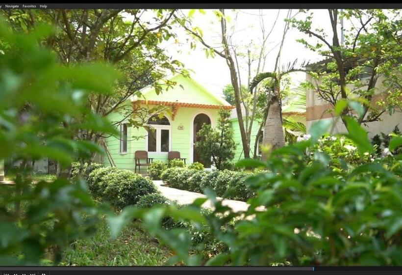 پانسیون B&h Villa   Villa Has Swimming Pool