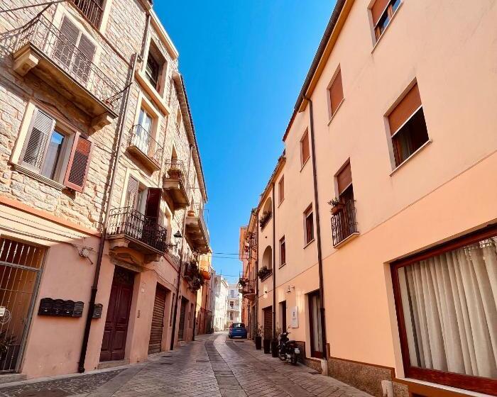 بنسيون Carrales Guest House