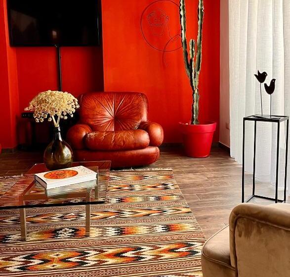 פנסיון Carrales Guest House