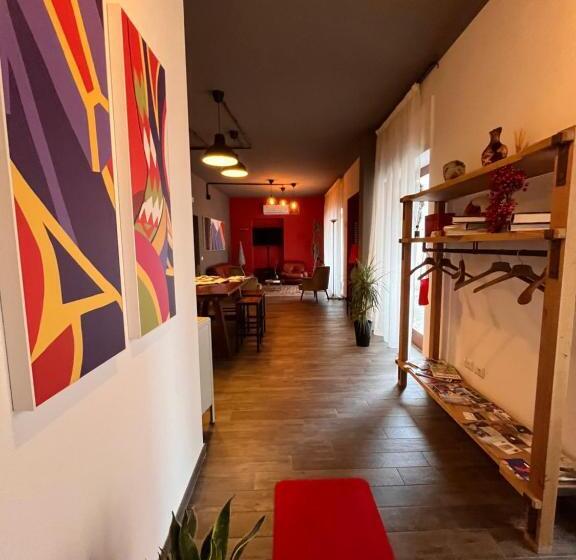 פנסיון Carrales Guest House