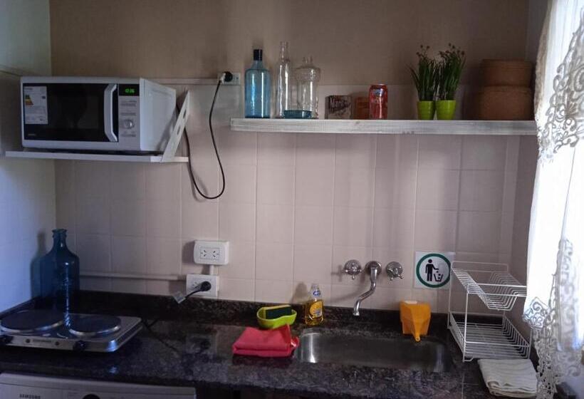 بنسيون Casa Los Trinos