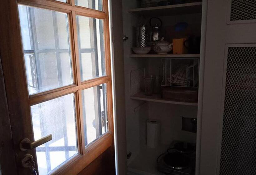 بنسيون Casa Los Trinos