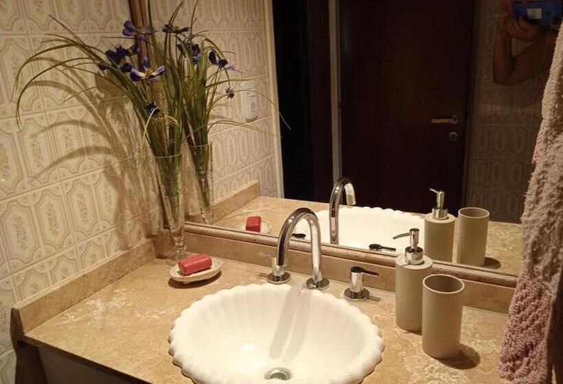 بنسيون Casa Los Trinos