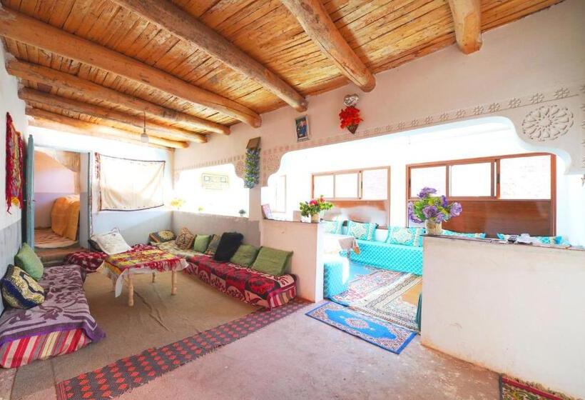 پانسیون Dar Megdaz