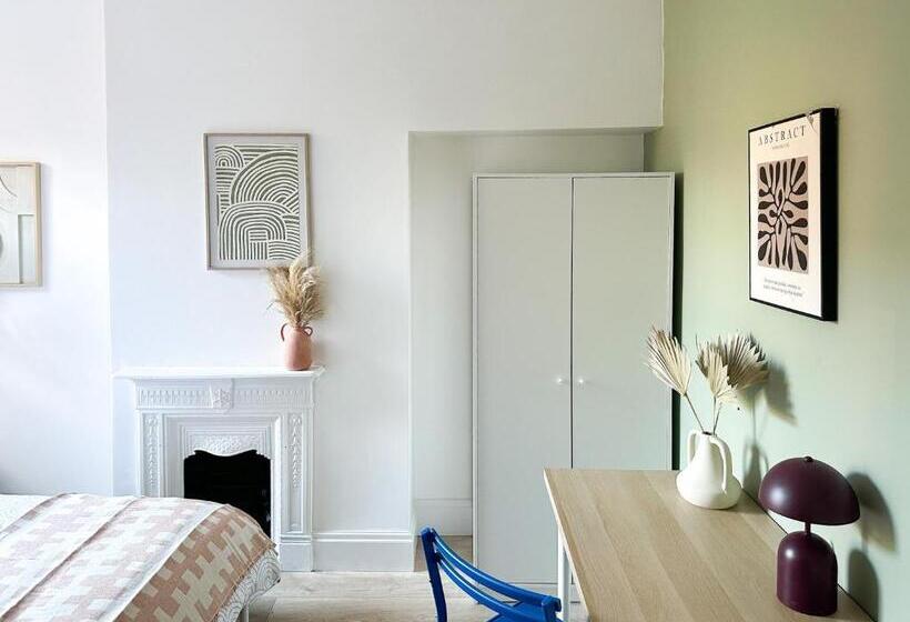 ペンション Fosse Luxurys