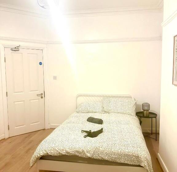 ペンション Fosse Luxurys