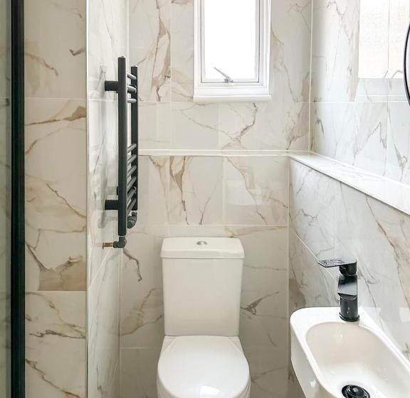 ペンション Fosse Luxurys