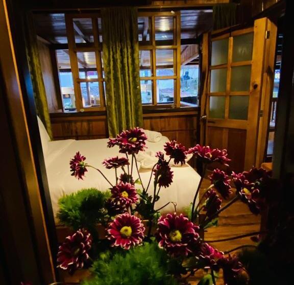 بنسيون Guayabo Hostal Mindo