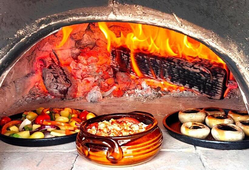 פנסיון Complex Arbanashki Style Panoramic View With Summer And Winter Terrace, Sauna, Children S And Adult