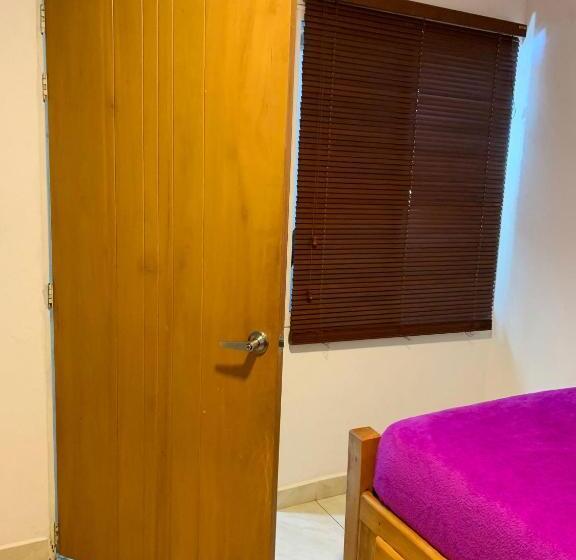 פנסיון Hostel Bogotá Kings