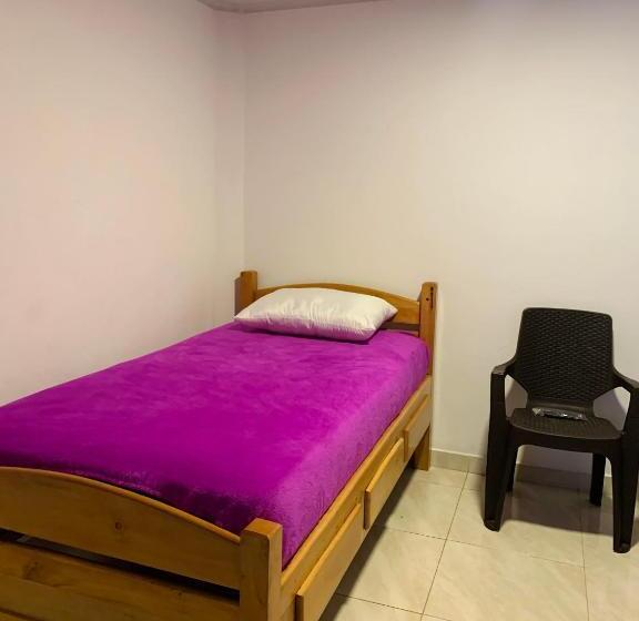 פנסיון Hostel Bogotá Kings