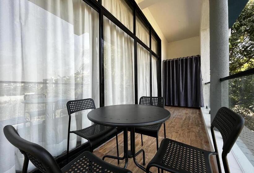 פנסיון Kiana Stays