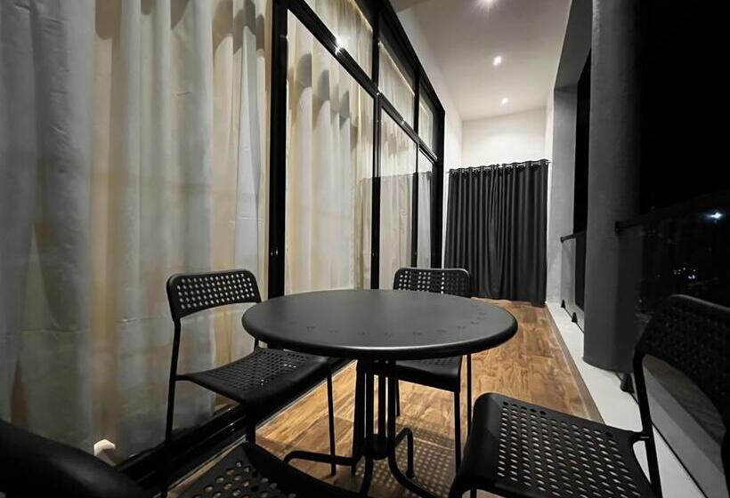 פנסיון Kiana Stays