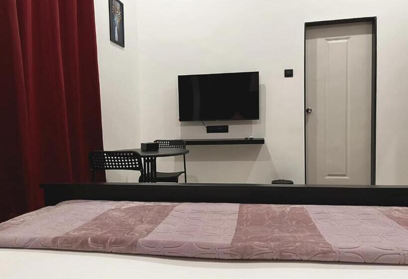 פנסיון Kiana Stays