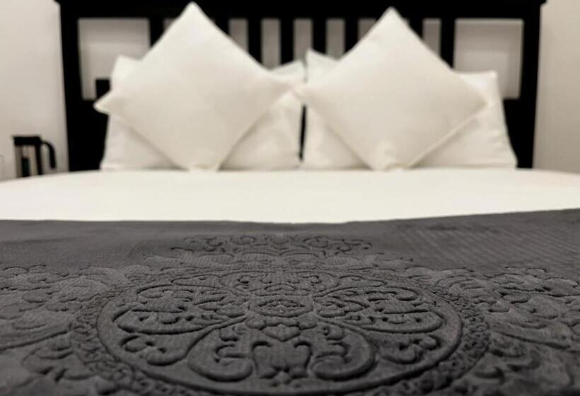 פנסיון Kiana Stays