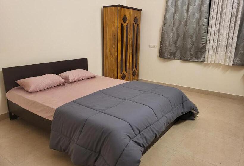 פנסיון Konkan House