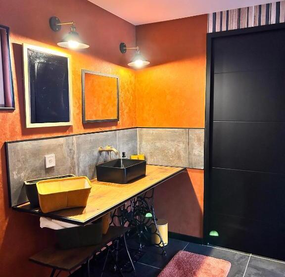 بنسيون La Grange Aux Hirondelles   Chambre Atelier