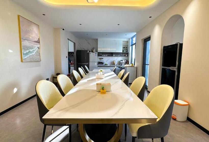 پانسیون Lijiang Painted Mountain Cloud House Boutique B&b