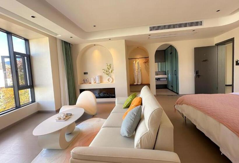 پانسیون Lijiang Painted Mountain Cloud House Boutique B&b