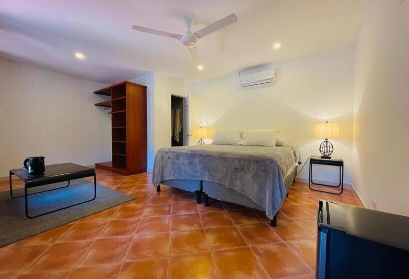 ペンション Lodge Playa Negra