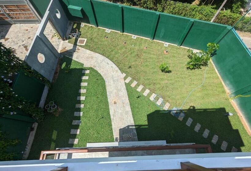 Пансион Losu Polhena