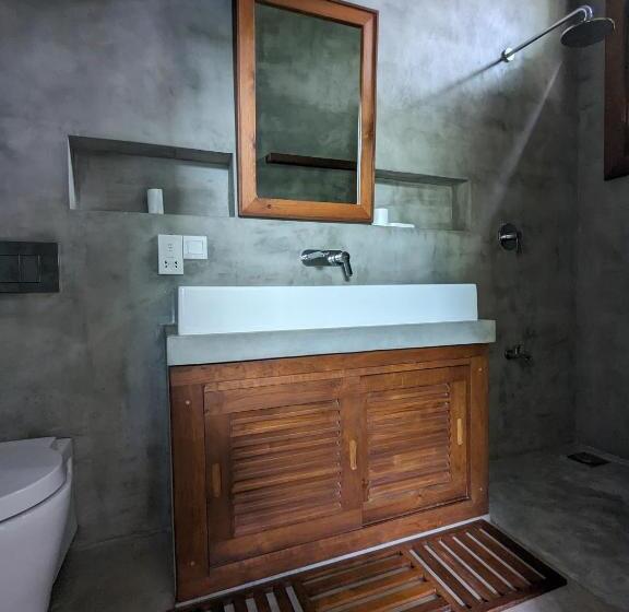 Пансион Losu Polhena