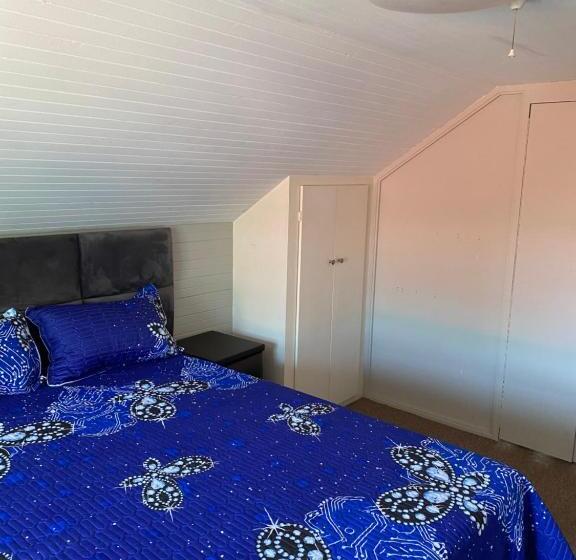 بنسيون M D J Hayfields Guest House