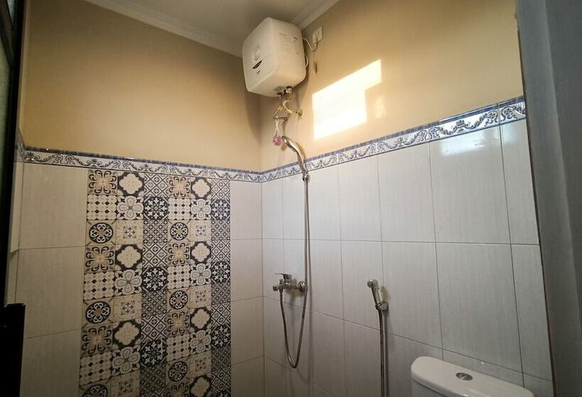 بنسيون Nez S Guesthouse Syariah