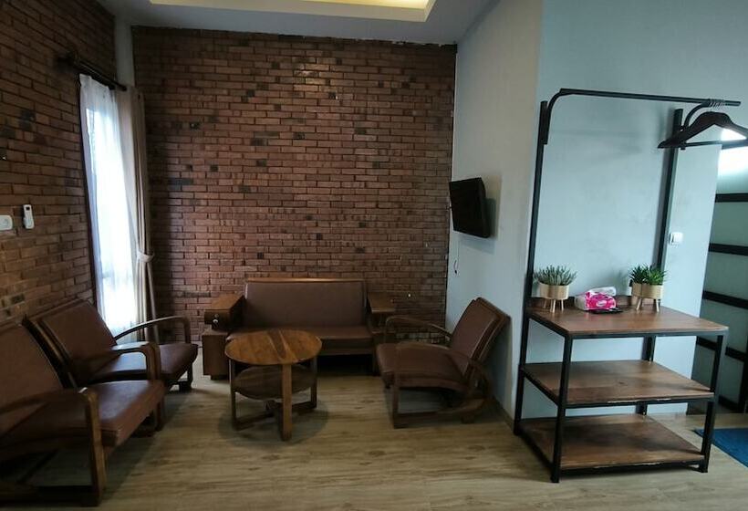 بنسيون Nez S Guesthouse Syariah