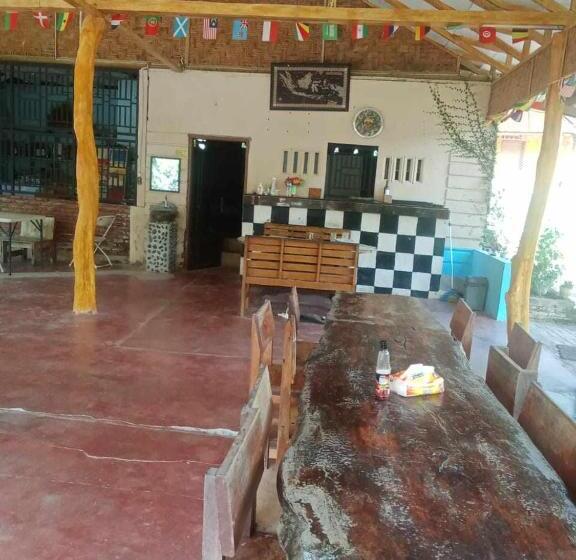 بنسيون Orchid Bugalows