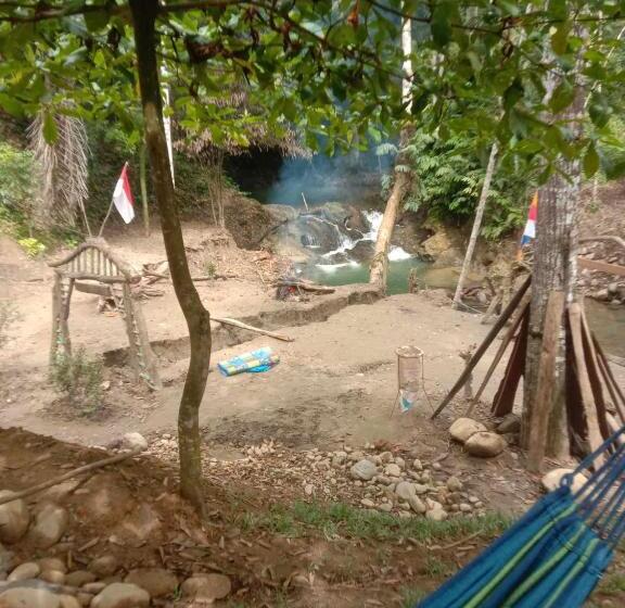 פנסיון Orchid Bugalows