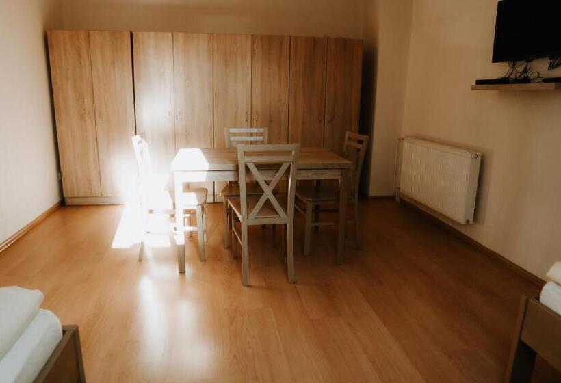 펜션 Penzión Enbra