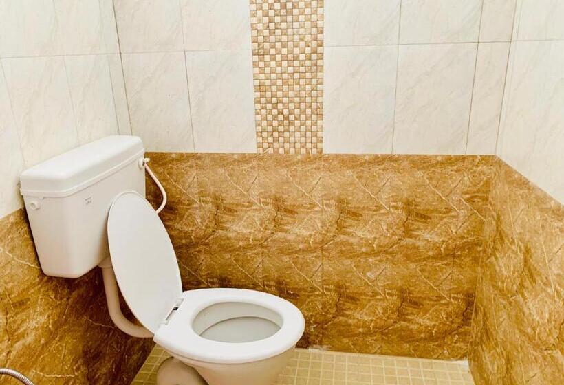 پانسیون Ramkarthik Villa Guest House