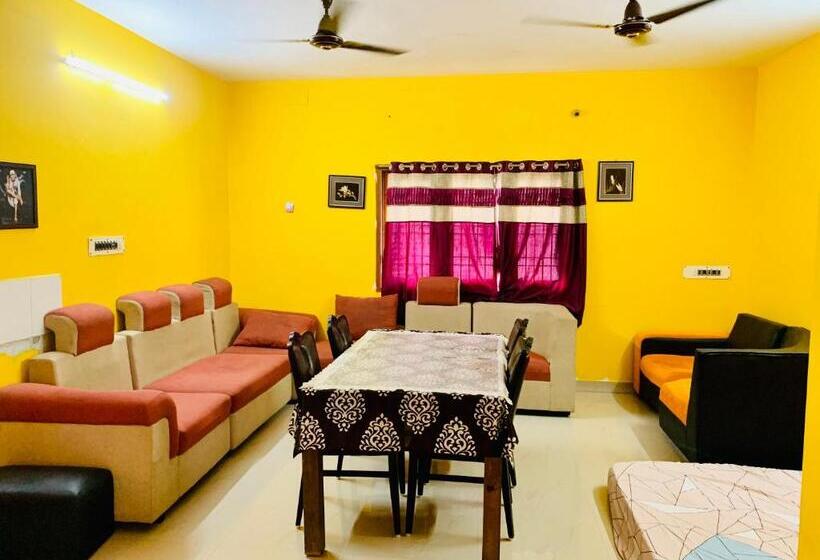 پانسیون Ramkarthik Villa Guest House