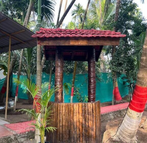 פנסיון Ronny’s Beach Cottage