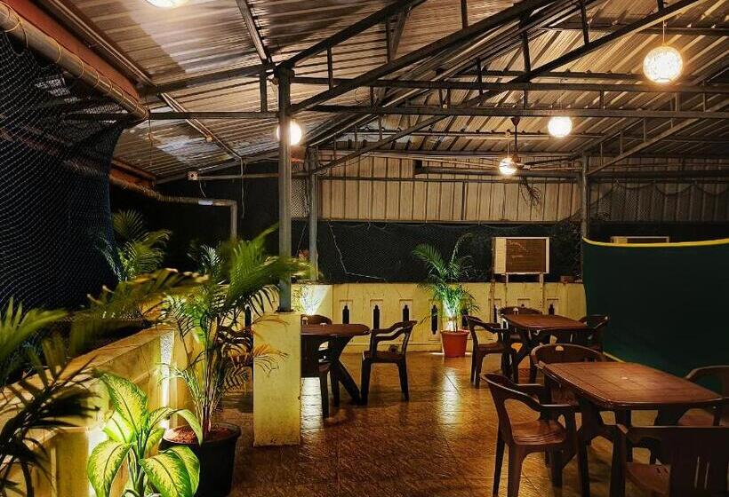 بنسيون Serenity Sands Beach Resort