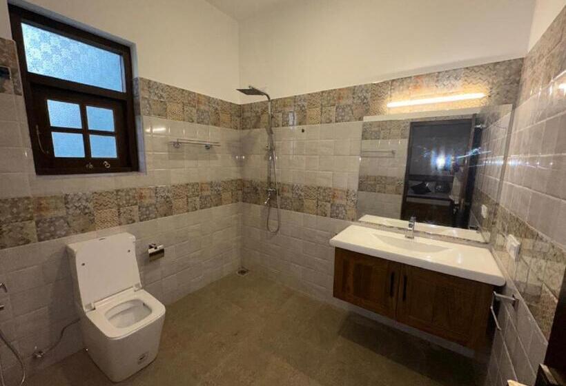 펜션 Highway Reach Layathraa