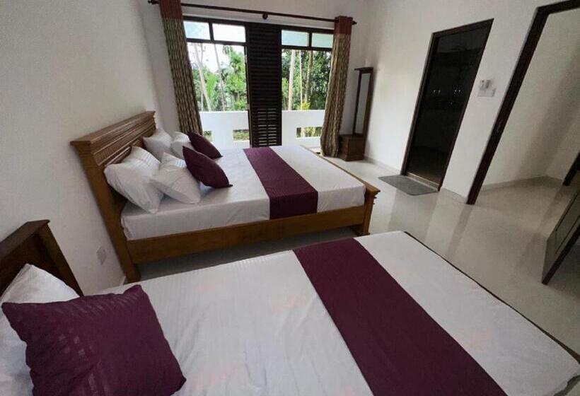 펜션 Highway Reach Layathraa