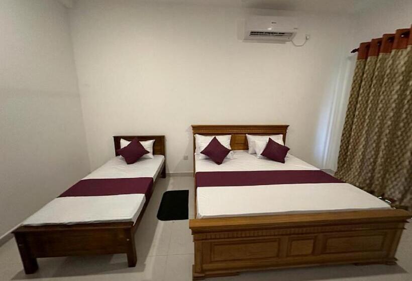 펜션 Highway Reach Layathraa