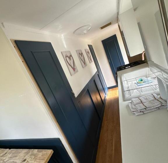 ペンション Tracey’s Hideaway   With Hot Tub & Amazing Views