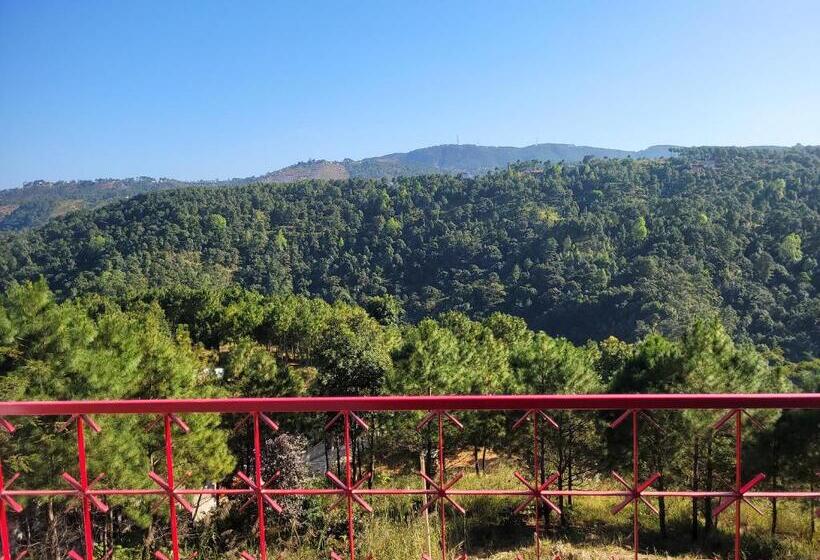 פנסיון Vati Guesthouse